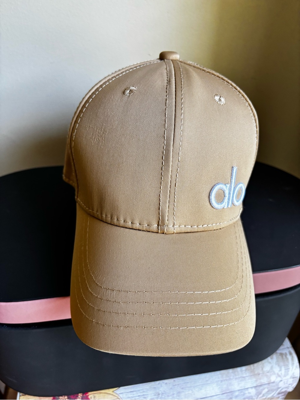 Unbranded brand New. Unisex Yoga tan and white Cap - Picture 9 of 9